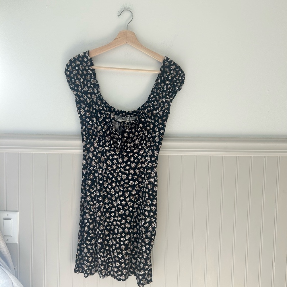 Aeropostale XS Ditsy Daisy Floral Mini Dress Scoop Neck Tie Front - Picture 2 of 6